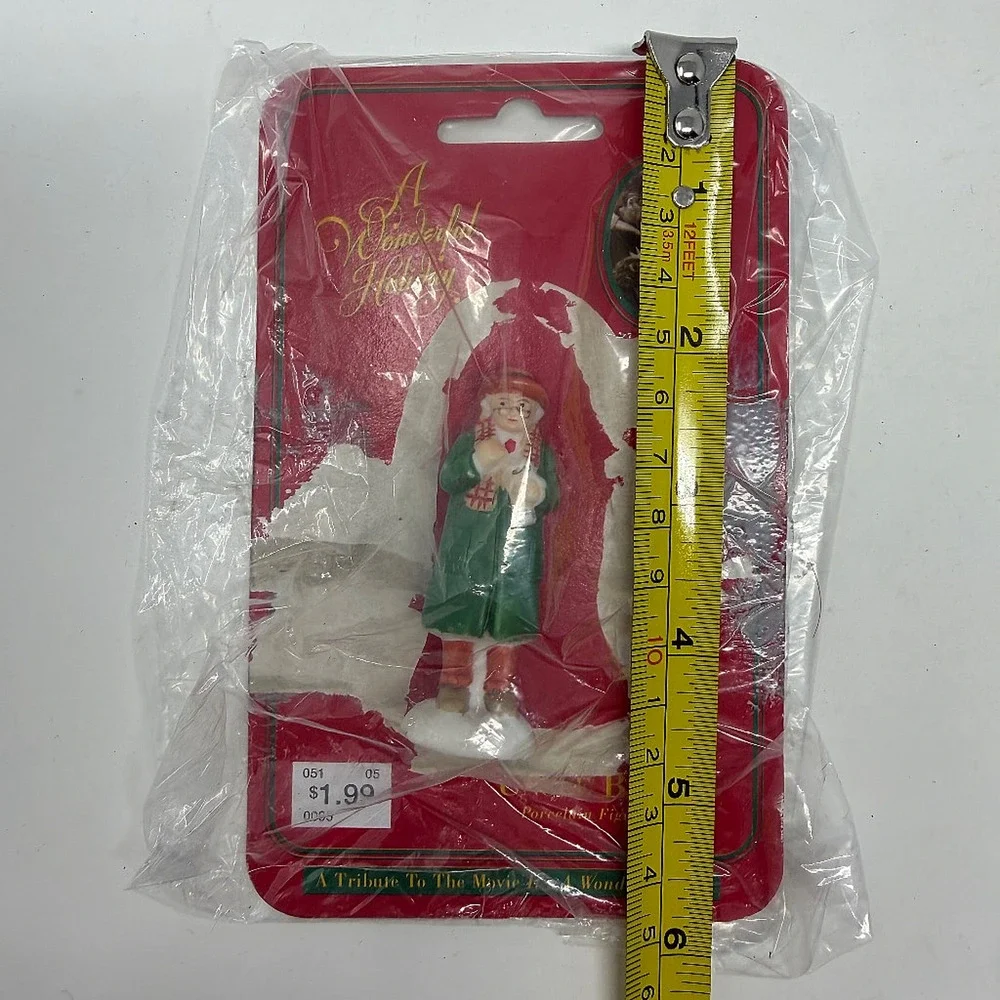 A Wonderful Holiday 1996 Uncle Billy Porcelain Figurine It's a Wonderful Life